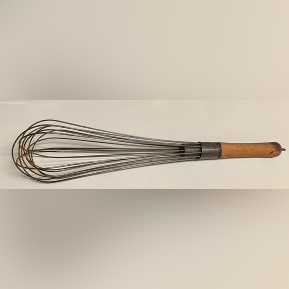 Early 20th Century Wooden Handled Double Wire Kitchen Whisk Huge - Picture 3 of 12